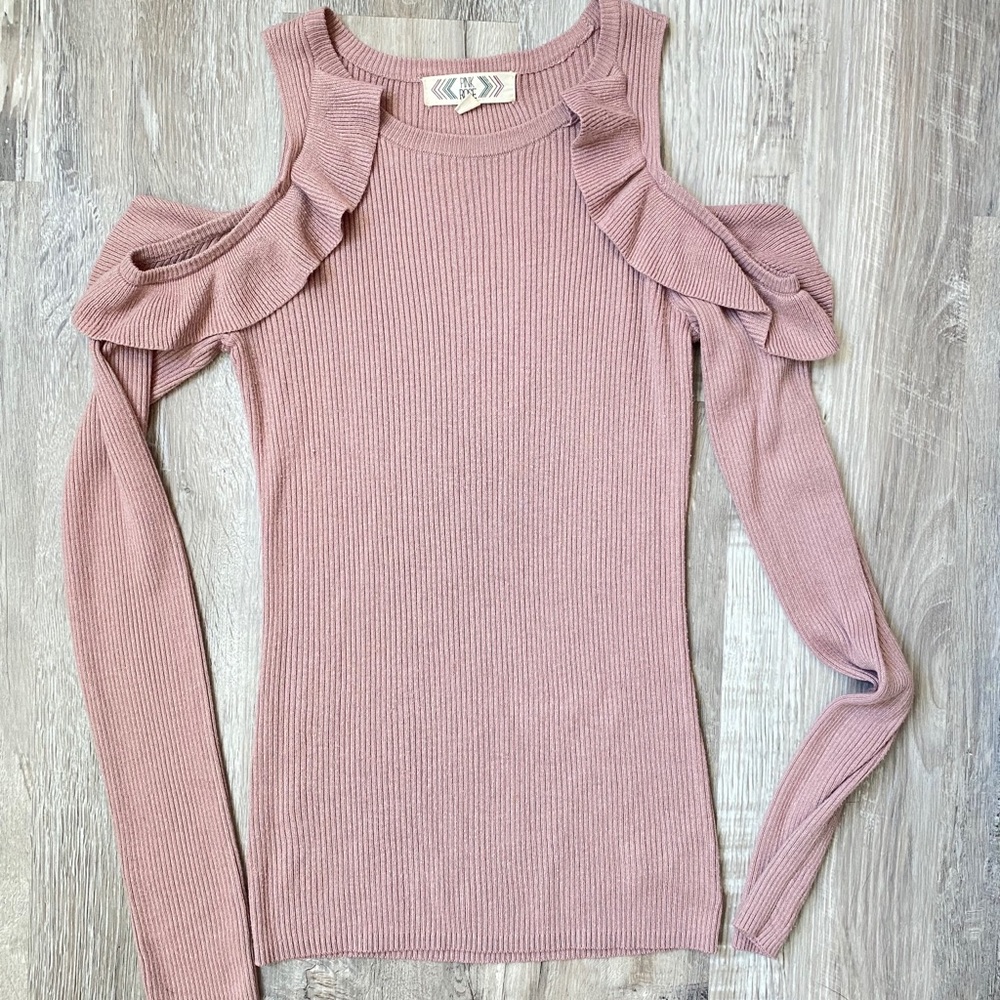 Women’s open shoulder blouse